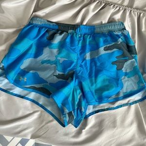 Womens Under Armour running shorts